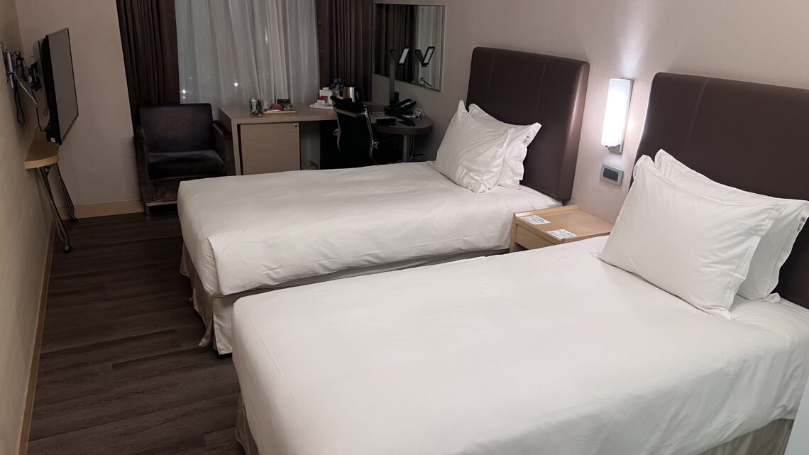 Holiday Inn Express Taoyuan (2 Single Bed Room)